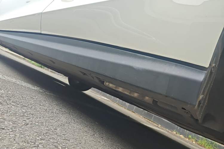 Used BYD Seal 06 New Energy 2024 DM-i 120KM Luxury Model Left Side Sill
