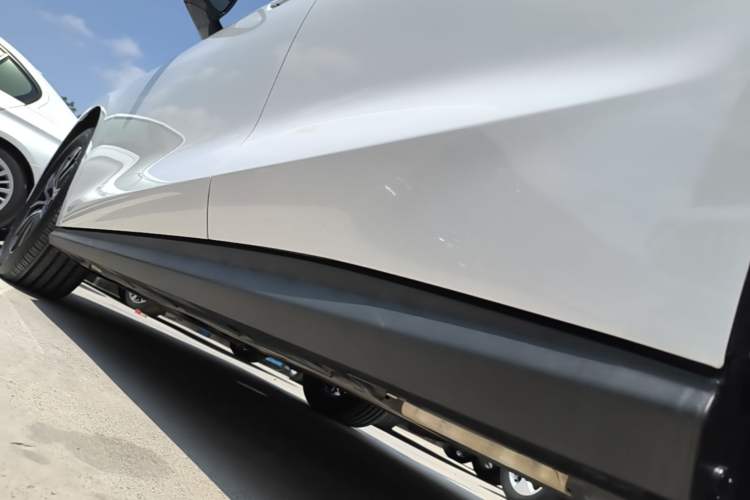 Used BYD Seal 06 New Energy 2024 DM-i 120KM Prestige Model Left Side Sill
