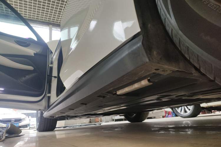 Used BYD Seal 06 New Energy 2024 DM-i 80KM Prestige Model Left Side Sill