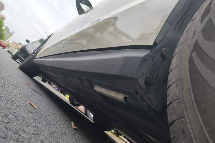 Used BYD Seal 06 New Energy 2024 DM-i 120KM Luxury Model Left Side Sill