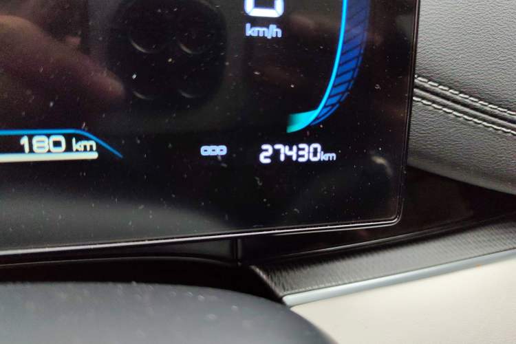 Used BYD Seal 06 New Energy 2024 DM-i 80KM Luxury Model Odometer Close Up