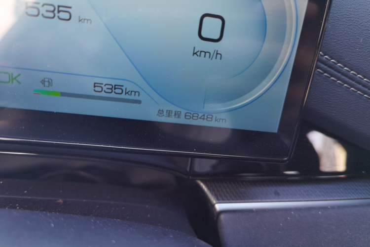 Used BYD Seal 06 New Energy 2024 DM-i 80KM Prestige Model Odometer Close Up