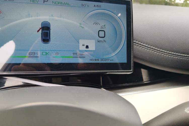 Used BYD Seal 06 New Energy 2024 DM-i 120KM Flagship Model Odometer Close Up