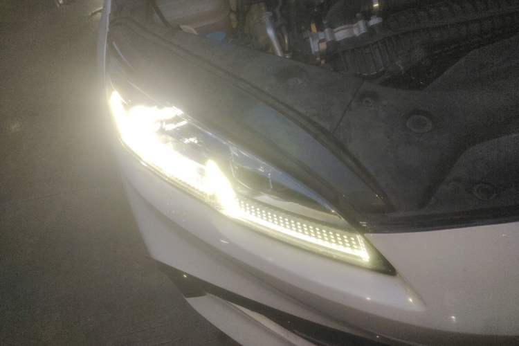 Used BYD Seal 06 New Energy 2024 DM-i 80KM Luxury Model Right Front Headlight