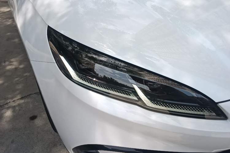 Used BYD Seal 06 New Energy 2024 DM-i 120KM Prestige Model Right Front Headlight