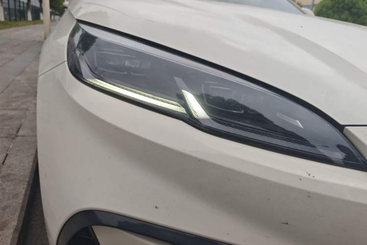 Used BYD Seal 06 New Energy 2024 DM-i 80KM Luxury Model Right Front Headlight