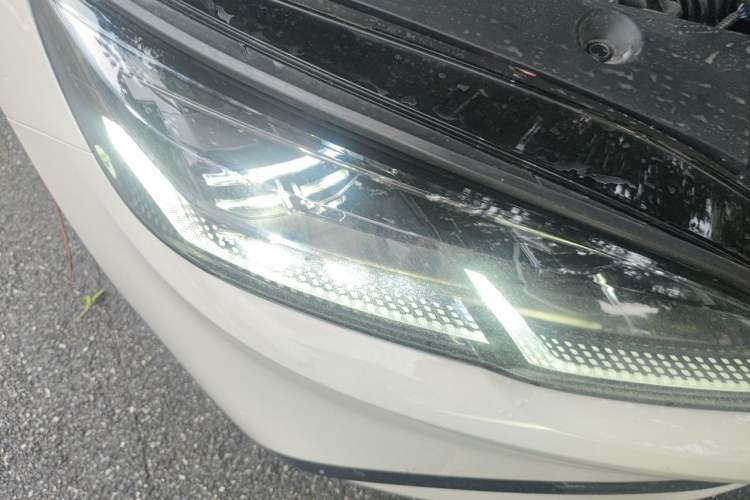Used BYD Seal 06 New Energy 2024 DM-i 80KM Prestige Model Right Front Headlight
