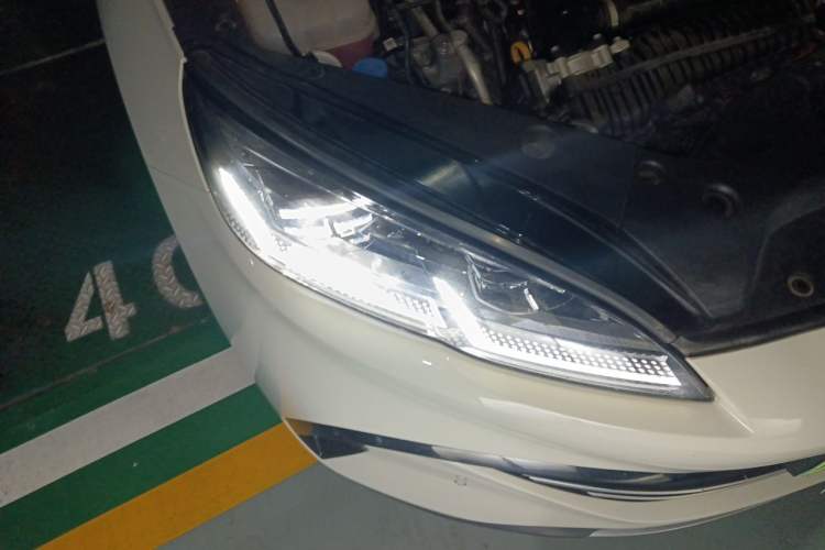 Used BYD Seal 06 New Energy 2024 DM-i 120KM Flagship Model Right Front Headlight