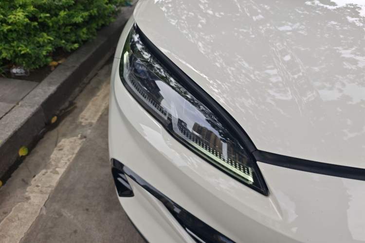 Used BYD Seal 06 New Energy 2024 DM-i 80KM Luxury Model Right Front Headlight