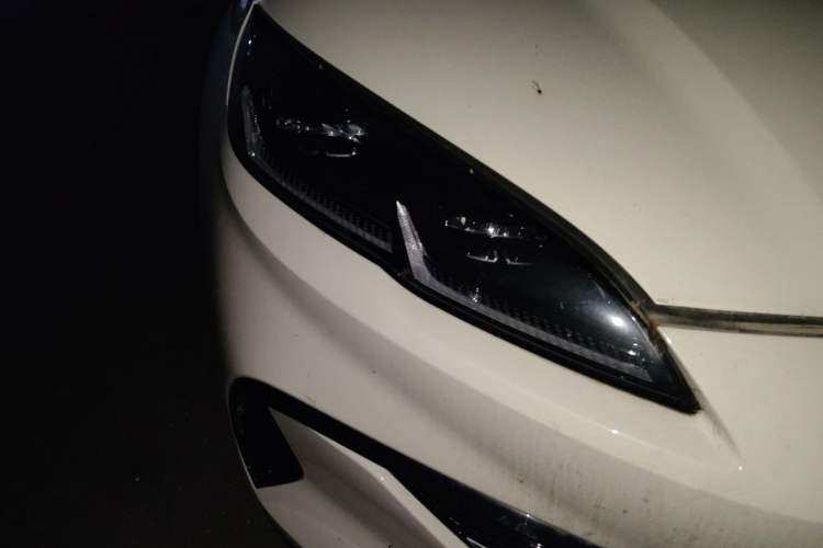Used BYD Seal 06 New Energy 2024 DM-i 120KM Prestige Model Right Front Headlight