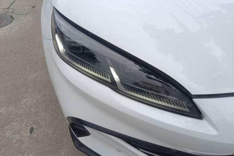 Used BYD Seal 06 New Energy 2024 DM-i 120KM Prestige Model Right Front Headlight