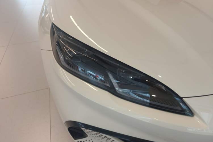 Used BYD Seal 06 New Energy 2024 DM-i 120KM Prestige Model Right Front Headlight