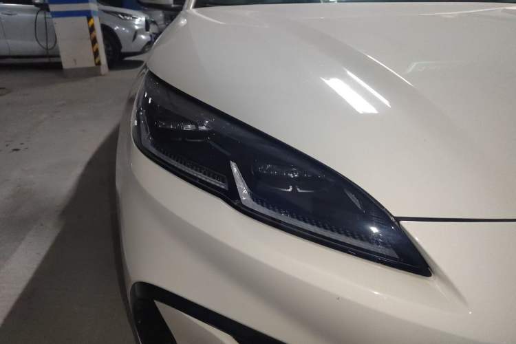 Used BYD Seal 06 New Energy 2024 DM-i 80KM Luxury Model Right Front Headlight