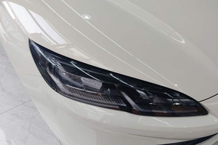Used BYD Seal 06 New Energy 2024 DM-i 80KM Luxury Model Right Front Headlight