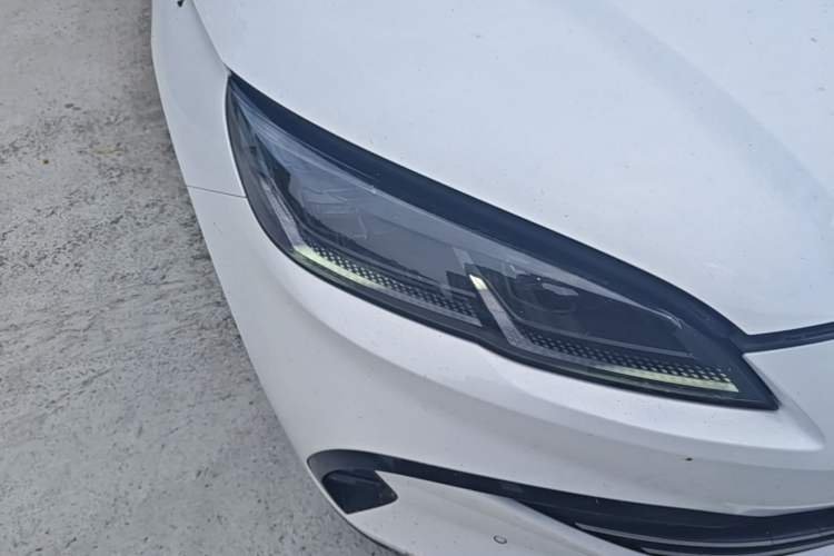 Used BYD Seal 06 New Energy 2024 DM-i 120KM Flagship Model Right Front Headlight