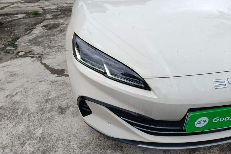 Used BYD Seal 06 New Energy 2024 DM-i 80KM Prestige Model Right Front Headlight