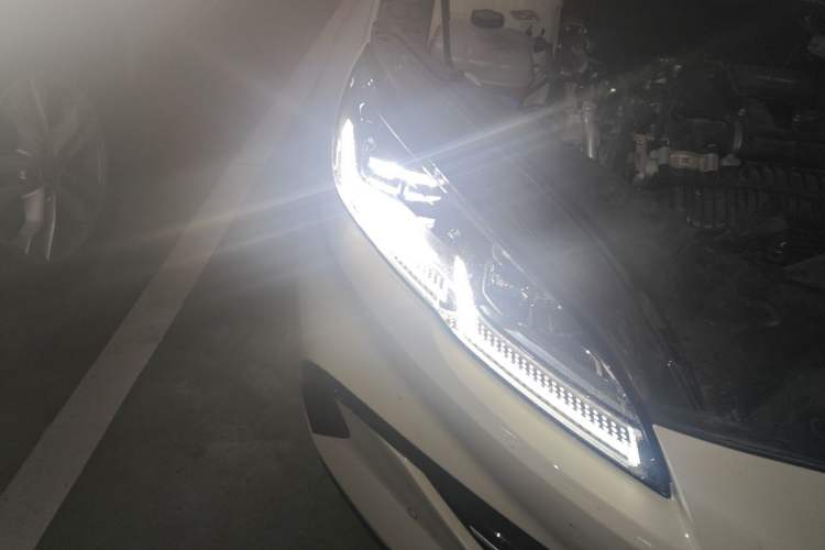 Used BYD Seal 06 New Energy 2024 DM-i 120KM Prestige Model Right Front Headlight