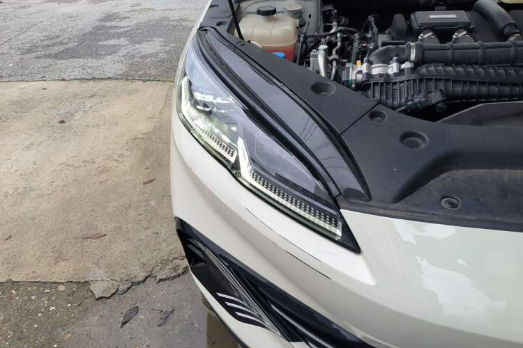 Used BYD Seal 06 New Energy 2024 DM-i 120KM Prestige Model Right Front Headlight