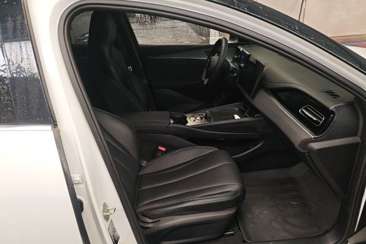 Used BYD Seal 06 New Energy 2024 DM-i 80KM Prestige Model Right Front Seat