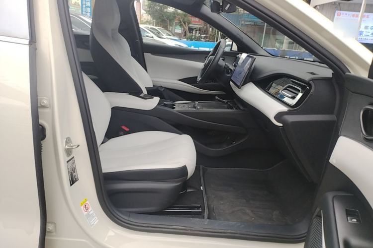Used BYD Seal 06 New Energy 2024 DM-i 120KM Prestige Model Right Front Seat