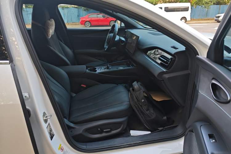 Used BYD Seal 06 New Energy 2024 DM-i 120KM Luxury Model Right Front Seat