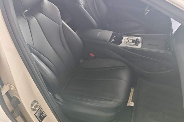 Used BYD Seal 06 New Energy 2024 DM-i 80KM Prestige Model Right Front Seat