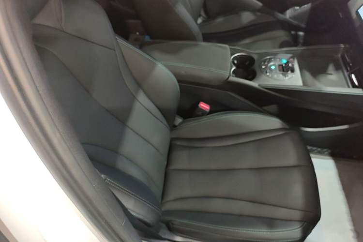 Used BYD Seal 06 New Energy 2024 DM-i 80KM Prestige Model Right Front Seat