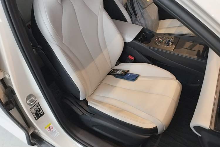 Used BYD Seal 06 New Energy 2024 DM-i 80KM Prestige Model Right Front Seat