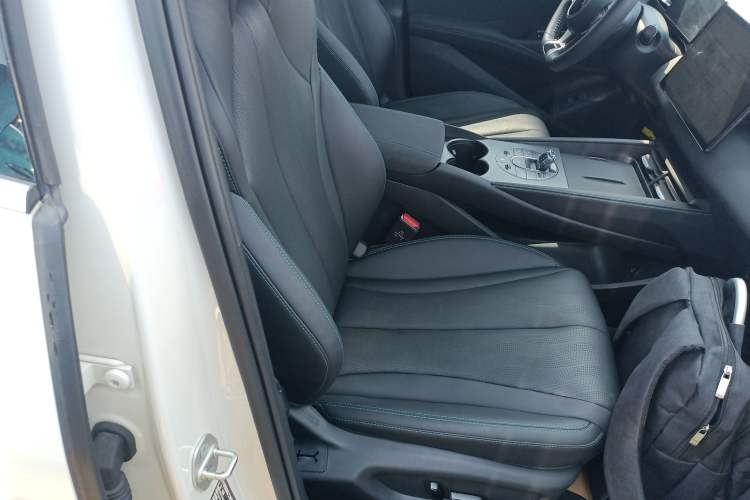 Used BYD Seal 06 New Energy 2024 DM-i 120KM Luxury Model Right Front Seat