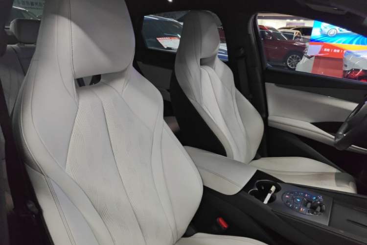 Used BYD Seal 06 New Energy 2024 DM-i 120KM Luxury Model Right Front Seat