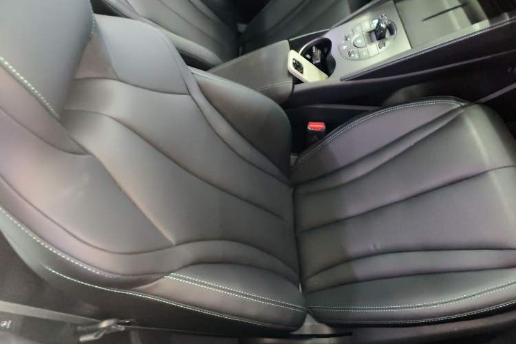 Used BYD Seal 06 New Energy 2024 DM-i 120KM Prestige Model Right Front Seat