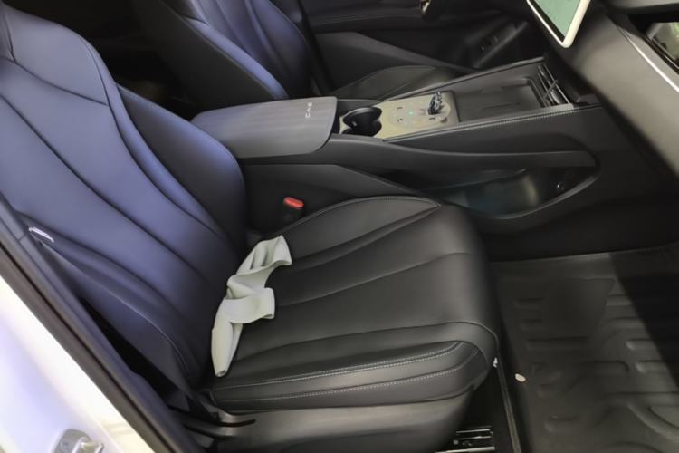 Used BYD Seal 06 New Energy 2024 DM-i 80KM Prestige Model Right Front Seat