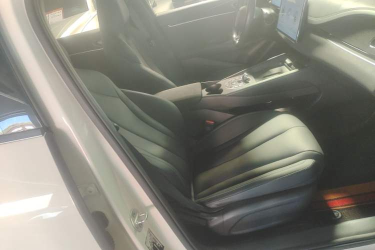 Used BYD Seal 06 New Energy 2024 DM-i 80KM Prestige Model Right Front Seat