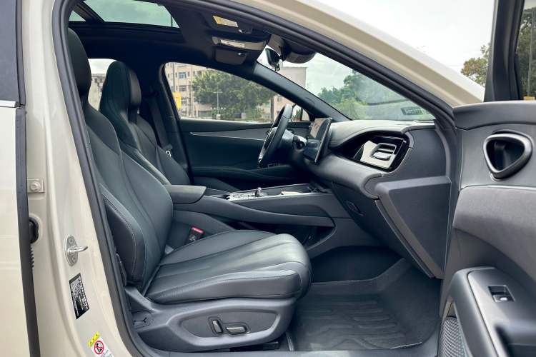 Used BYD Seal 06 New Energy 2024 DM-i 120KM Luxury Model Right Front Seat