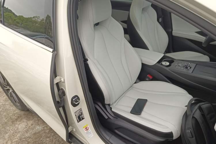 Used BYD Seal 06 New Energy 2024 DM-i 120KM Prestige Model Right Front Seat