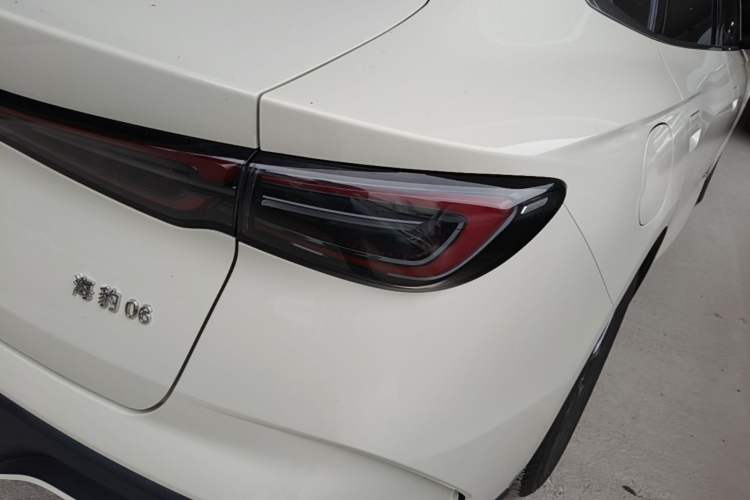 Used BYD Seal 06 New Energy 2024 DM-i 80KM Luxury Model Right Rear Taillight