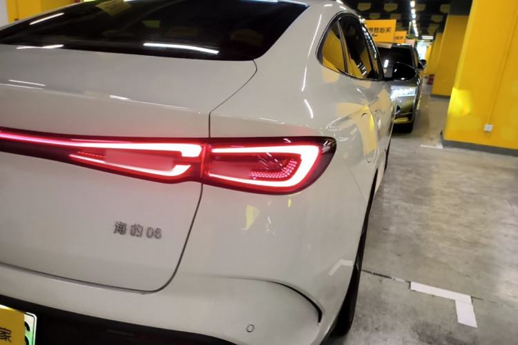 Used BYD Seal 06 New Energy 2024 DM-i 120KM Flagship Model Right Rear Taillight