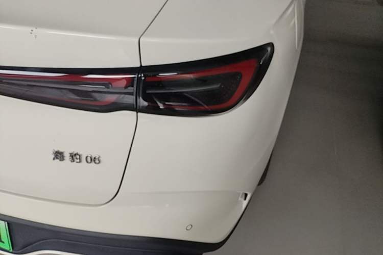 Used BYD Seal 06 New Energy 2024 DM-i 120KM Luxury Model Right Rear Taillight
