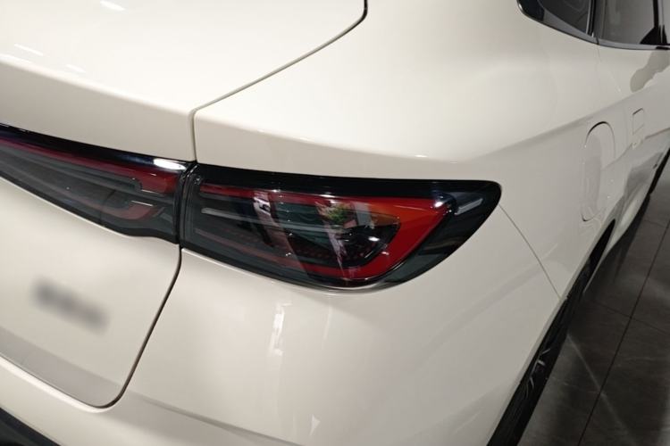 Used BYD Seal 06 New Energy 2024 DM-i 80KM Prestige Model Right Rear Taillight