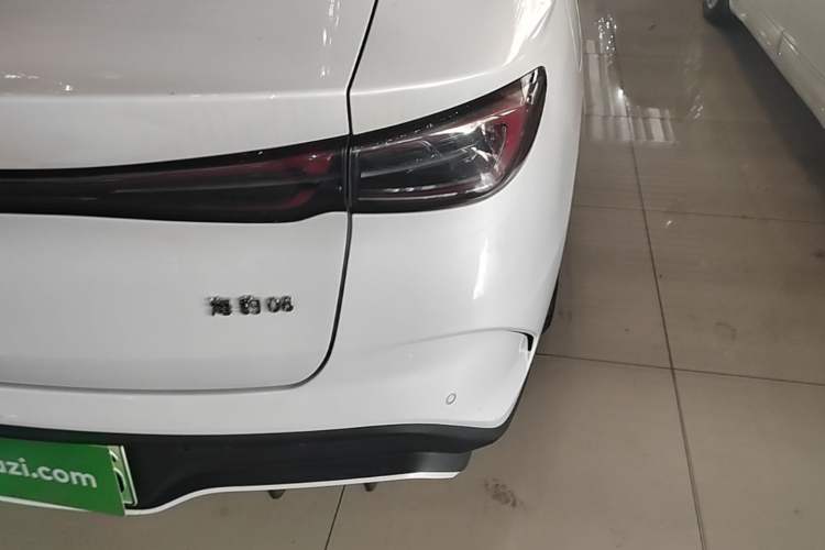 Used BYD Seal 06 New Energy 2024 DM-i 80KM Prestige Model Right Rear Taillight