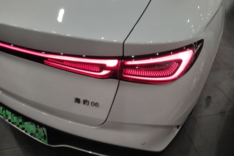 Used BYD Seal 06 New Energy 2024 DM-i 120KM Luxury Model Right Rear Taillight