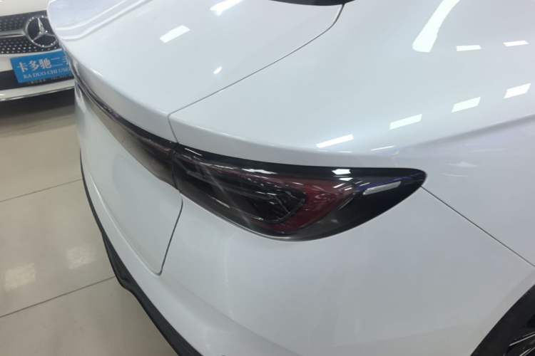 Used BYD Seal 06 New Energy 2024 DM-i 120KM Luxury Model Right Rear Taillight