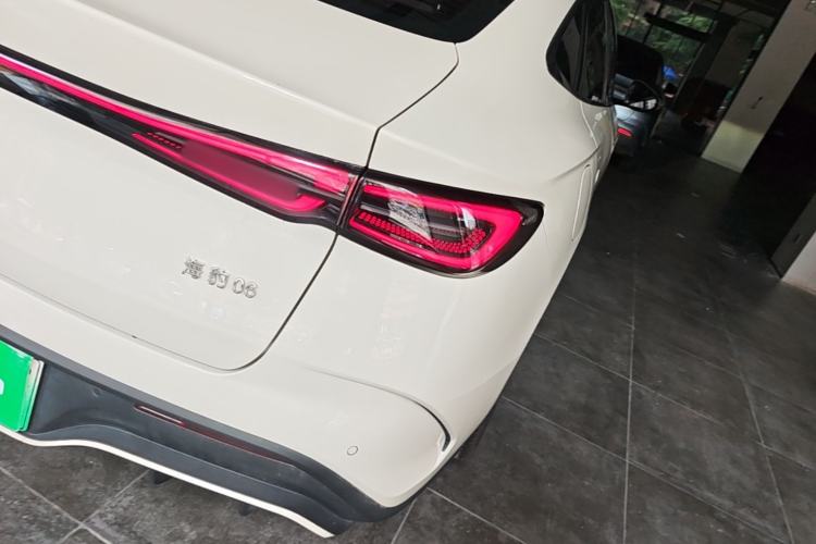 Used BYD Seal 06 New Energy 2024 DM-i 120KM Prestige Model Right Rear Taillight