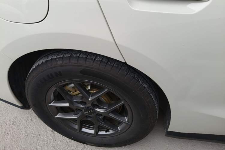 Used BYD Seal 06 New Energy 2024 DM-i 80KM Luxury Model Right Rear Wheel Hub