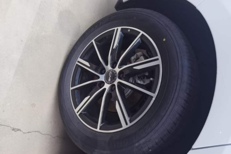 Used BYD Seal 06 New Energy 2024 DM-i 120KM Prestige Model Right Rear Wheel Hub