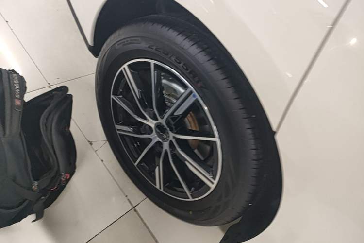 Used BYD Seal 06 New Energy 2024 DM-i 120KM Prestige Model Right Rear Wheel Hub