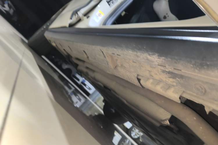 Used BYD Seal 06 New Energy 2024 DM-i 80KM Prestige Model Right Side Sill