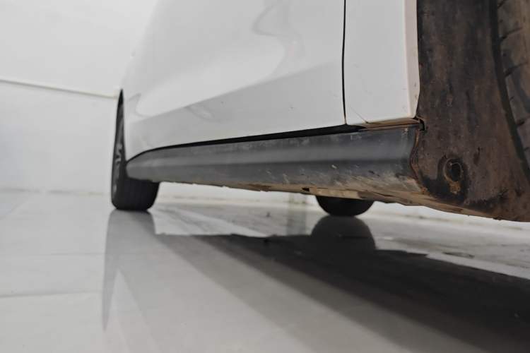 Used BYD Seal 06 New Energy 2024 DM-i 120KM Luxury Model Right Side Sill