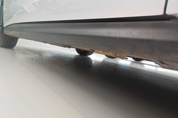 Used BYD Seal 06 New Energy 2024 DM-i 80KM Prestige Model Right Side Sill