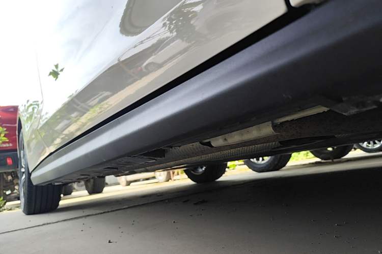 Used BYD Seal 06 New Energy 2024 DM-i 80KM Prestige Model Right Side Sill